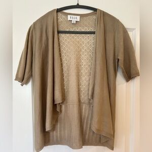 NWOT Elle Women’s Tan Short Sleeve Waterfall Cardigan With Lace Back